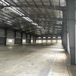 Kho xưởng đẹp mới(1700m2)mt cont 24/24,trần cao 10m,ng hữu trí