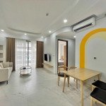 Cần cho thuê gấp căn hộ cao cấp midtown m7 nhà đẹp, có ô đậu xe, giá thuê chỉ 23 triệu/th