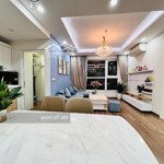 Bán chung cư reverside garden, dtsd 83m ,mt 6m ,5.05 tỷ, 3 ngủ ,2 vc ,chủ tặng full nội thất.