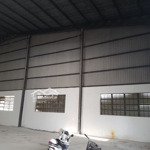 Cho thuê kho xưởng quốc lộ 1a bình chánh,kv: 2.000m2, x: 1.300m2, 70tr