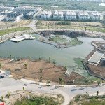 Chính chủ bán căn liền kề sát hồ, view biệt thự cực thoáng.