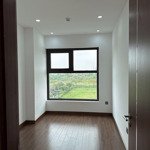 Bán cực gấp căn hộ chung cư việt hưng mới koong, căn góc, view công viên vườn hoa.diện tích 85m2