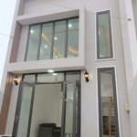 Bán nhà mới xây diện tích (110m2) cách đường khu công nghiệp giang điền 300m