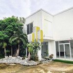 Villa sân vườn 110m2 1 lầu 3 phòng giá 20 triệu