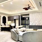 Cho thuê căn biệt thự 330m2 3 tầng full nội thất luxury sang trọng bậc nhất tại vinhomes quận 9