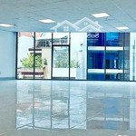 Cho thuê nhà mặt phố trần hưng đạo, 120m2*4 tầng, thang máy, thông sàn, mt 7m, riêng biệt 80tr/th