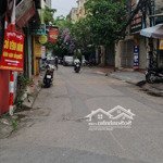 Cho thuê nhà lương khánh thiện,100m2 x 2 tầng ngõ kinh doanh, 9. 5 triệu, ô tô