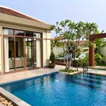 Cho thuê biệt thự nằm trong khu resort biển 5 sao - đối diện sân golf brg đà nẵng