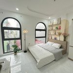 Cho thuê phòng studio 28m2 có cửa sổ, ban công vừa hoàn thiện tại hoa bằng ,cầu giấy