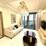 Chính chủ cho thuê căn hộ 4 phòng ngủ139 m2 tại vinhome central park
