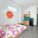 Phòng cho thuê 30m2 - full nội thất - ban công - tại nguyễn duy gần đại học hồng bàng bình thạnh