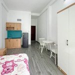 Phòng cho thuê 30m2 - full nội thất - ban công - tại nguyễn duy gần đại học hồng bàng bình thạnh