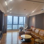 Chính chủ cần bán gấp căn penthouse tòa w ban công đông nam 298m2 3pn 3vs full có bể bơi riêng