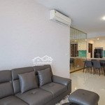 Bán căn hộ thủ thiêm sky 61m2 quận 2 giá 2 tỷ 2 --2pn 2wc