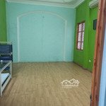 Chính chủ cho thuê nhà 4 tầng - bùi xương trạch - 40m2 - có điều hòa, đồ cơ bản, chỉ 8.9 triệu