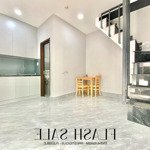 Nhà ở 1 trệt 1 lầu trang bị nội thất hẻm ô tô