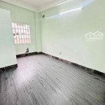 Căn hộ studio - cửa sổ, đầy đủ nội thất- quận 3