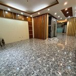 Cho thuê nhà làng việt kiều châu âu 70m2 x 2 tầng thông sàn 15 triệu 0903409888