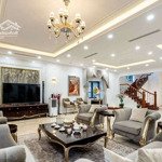 Biệt thự khá đẹp ở gần biển mân thái đn, 200m2 ngang 10m, 3 tầng 6 pn