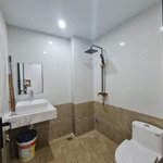 Bán nhà 4 tầng mới miêu nha chính chủ sổ vuông đẹp 49m2, giá bán 4.7 tỷ. liên hệ: 0392 937 182