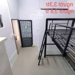 Phòng mới wc riêng, máy lạnh, cửa sổ free phí dịch vụ khu uvk, d2
