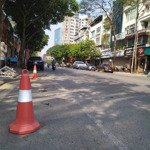 Bán nhà lô góc mp trần kim xuyến dt 142m x 6t x mt 16m giá 90 tỷ có thương lượng