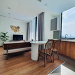Cho thuê căn hộ full nội thất 2 phòng ngủeco green saigon.diện tích66m2. giá bán 17 triệu/tháng. liên hệ: 0868243357.
