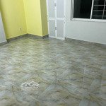 -	cần cho thuê căn hộ nguyễn kim, p.7, q.10, 56m2, 2 phòng ngủ, 1 wc, 10 triệu/th, máy lạnh