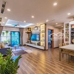 Chính chủ bán căn hộ chung cư sky city 88 láng hậ 139m2 có 3pn - 2wc nhà đep có nội thất, giá 9 tỷ