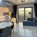 Cho thuê centum wealth 9tr 2pn2wc máy lạnh, kệ bếp ở liền.