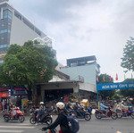 Cho thuê nhà góc ngã 3 ngay lotte đường nguyễn văn lượng