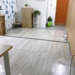 Phòng ban công 25m2 đường hoà hảo- quận 10 giá 4 triệu