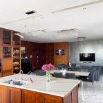 Cho thuê căn hộ penthouse rộng 270m2 đầy đủ nội thất cao cấp