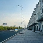 Bán gấp căn shophouse lakeview city nhà hoàn thiện cơ bản dt 5x20m 5 lầu giá 16 tỷ lh 0907860179