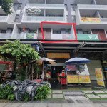 Cho thuê căn shophouse 1t5l sẵn nội thất 3 tầng đang cho thuê