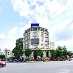 Cho thuê toà nhà góc 2mt đường trương văn bang 1712m2 , 200m2 sàn 450 triệu/thcó thương lượngvà 1 số nhà phố ...