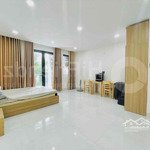 Căn hộ rộng 40m2 full nội thất . ban công lớn ngay đặng thuỳ trâm