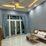 Nhà 60m2 (4pn/5wc), full nội thất, 5,9 tỷ bưng ông thoàn, phú hữu, đường xe hơi