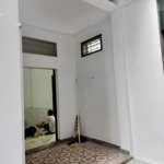 Cho thuê nhà 3 tầng 100m2 trong ngõ 14 đường phan đình giót, la khê, hà đông, hn