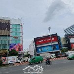 Tôi lớn tuổi cần bán căn nhà 2 mặt tiền kế bên lotte mart cộng hòa 240m2, 90 tỷ