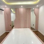 Cho thuê biệt thự d2d p. thống nhất biên hoà diện tích: 8 x 18m gồm: phòng ngủ, 4wc, 1 phòng kho