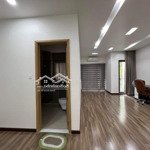 Bán gấp nhà đẹp biệt thự vườn đường lớn giá tốt, phố đông village. lh 0902802803