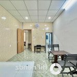 Hàng hiếm!! studio 25m2 thang máy hầm xe siêu mới gần siêu thị bigc, chỉ tính điện 3.5k nước 100k