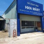 Nhà chợ mỹ hạnh nam giá ngộp