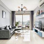 Chính chủ bán ch millennium 2 phòng ngủ 72m2, view sông q1. giá chỉ 1 tỷ 2