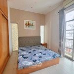 Căn hộ 1pn+1pk ban công 40m2 -full nội thất - ngay nguyễn đình chính