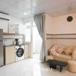 Siêu phẩm studio bancol gần đại học văn lang full nội thất, decor xịn