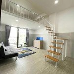 Phòng duplex cửa sổ ban công đầy đủ nội thất như hình