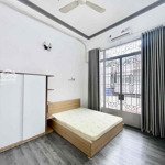 2 phòng ngủ -60m2 - ban công - full nội thất - cách mạng tháng 8