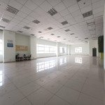 Dự án lớn mặt tiền đường 200m2-mà giá thuê chỉ 50tr/th. hệ thống hoàn thiện, điện đầy đủ. giao ngay